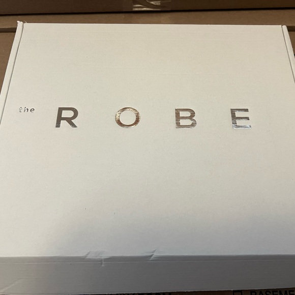 Bridal Robe - Picture 10 of 11